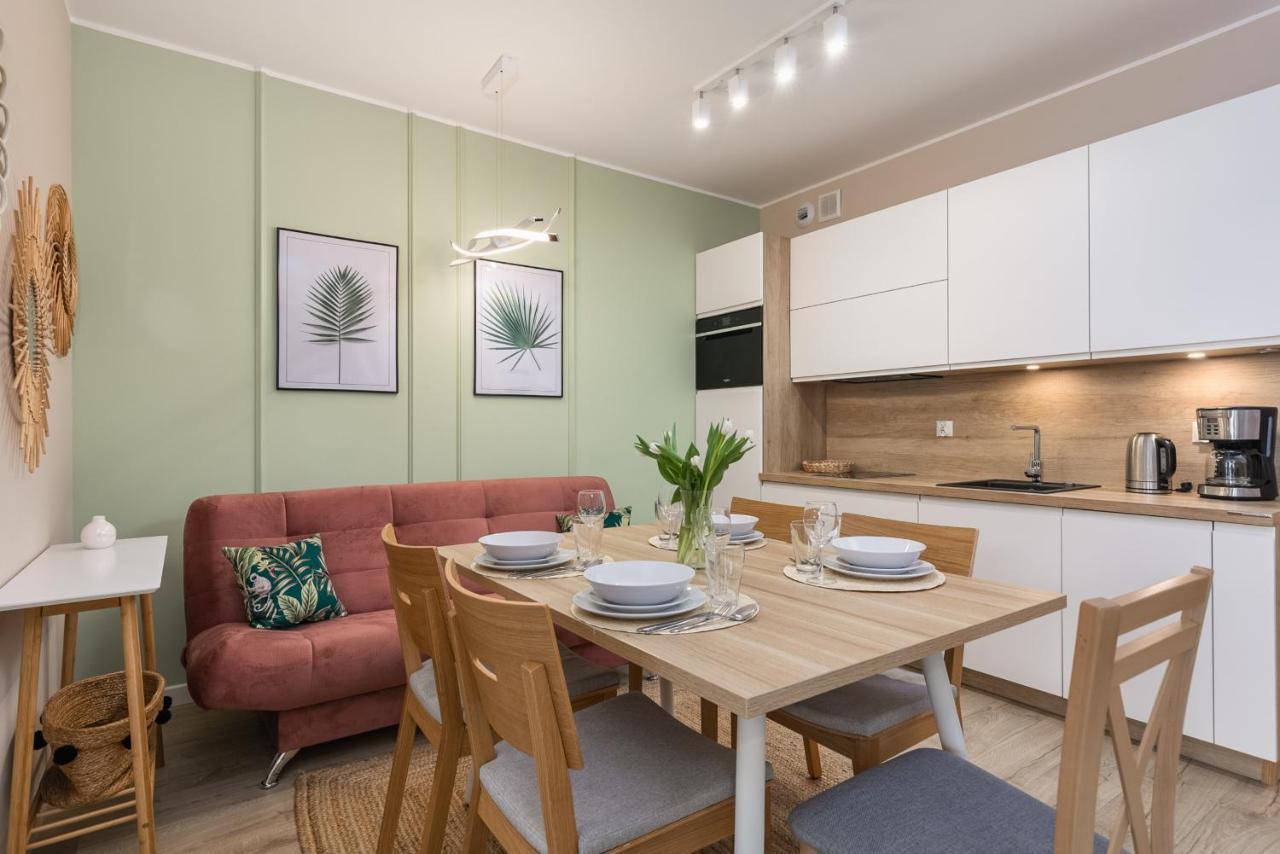 Luxurious Apartment Nadmorskie Tarasy Kolobrzeg By Renters Prestige Eksteriør billede