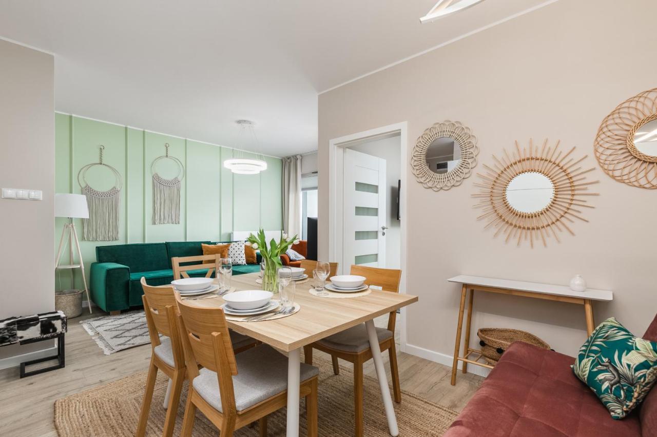 Luxurious Apartment Nadmorskie Tarasy Kolobrzeg By Renters Prestige Eksteriør billede