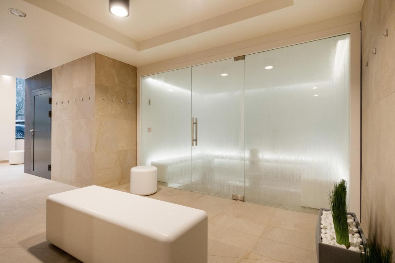 Luxurious Apartment Nadmorskie Tarasy Kolobrzeg By Renters Prestige Eksteriør billede