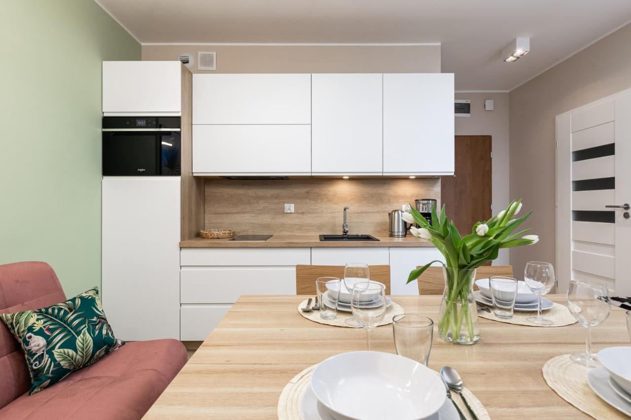 Luxurious Apartment Nadmorskie Tarasy Kolobrzeg By Renters Prestige Eksteriør billede